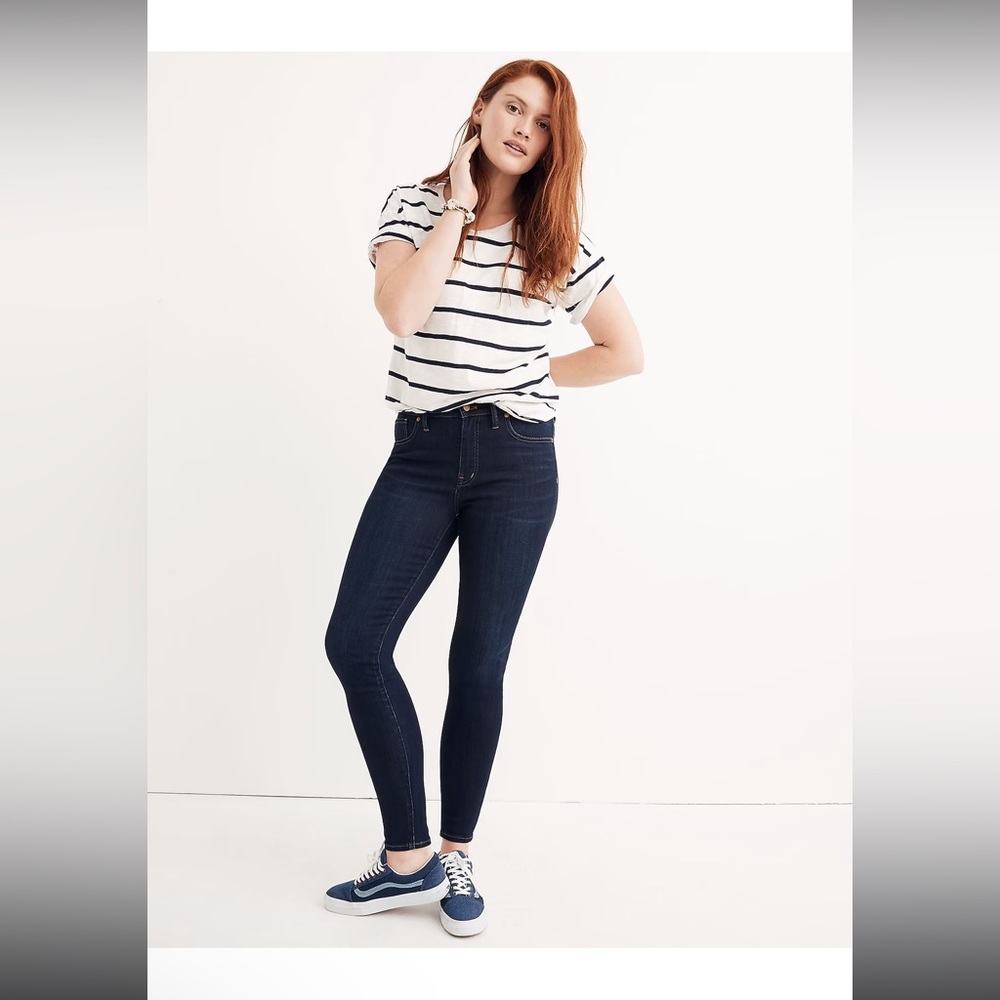 Madewell 9" Mid-Rise Skinny Jeans in Larkspur Wash: TENCEL™ Denim Edition